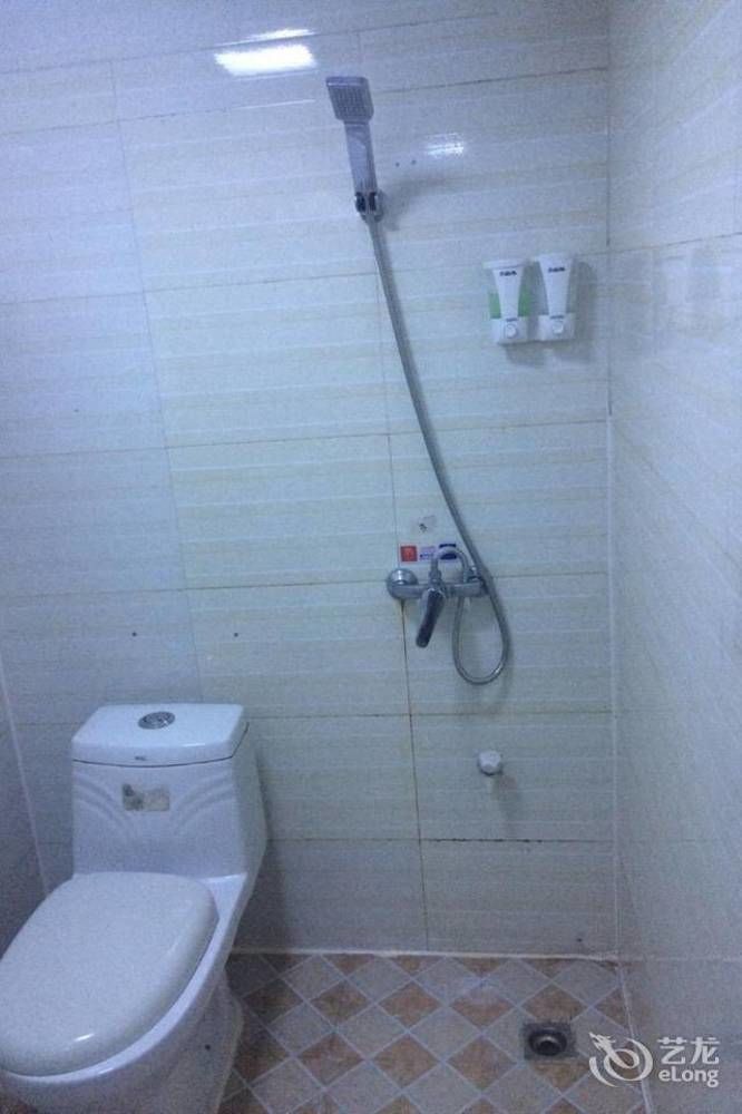 Guilin Tianyi Business Hotel Экстерьер фото